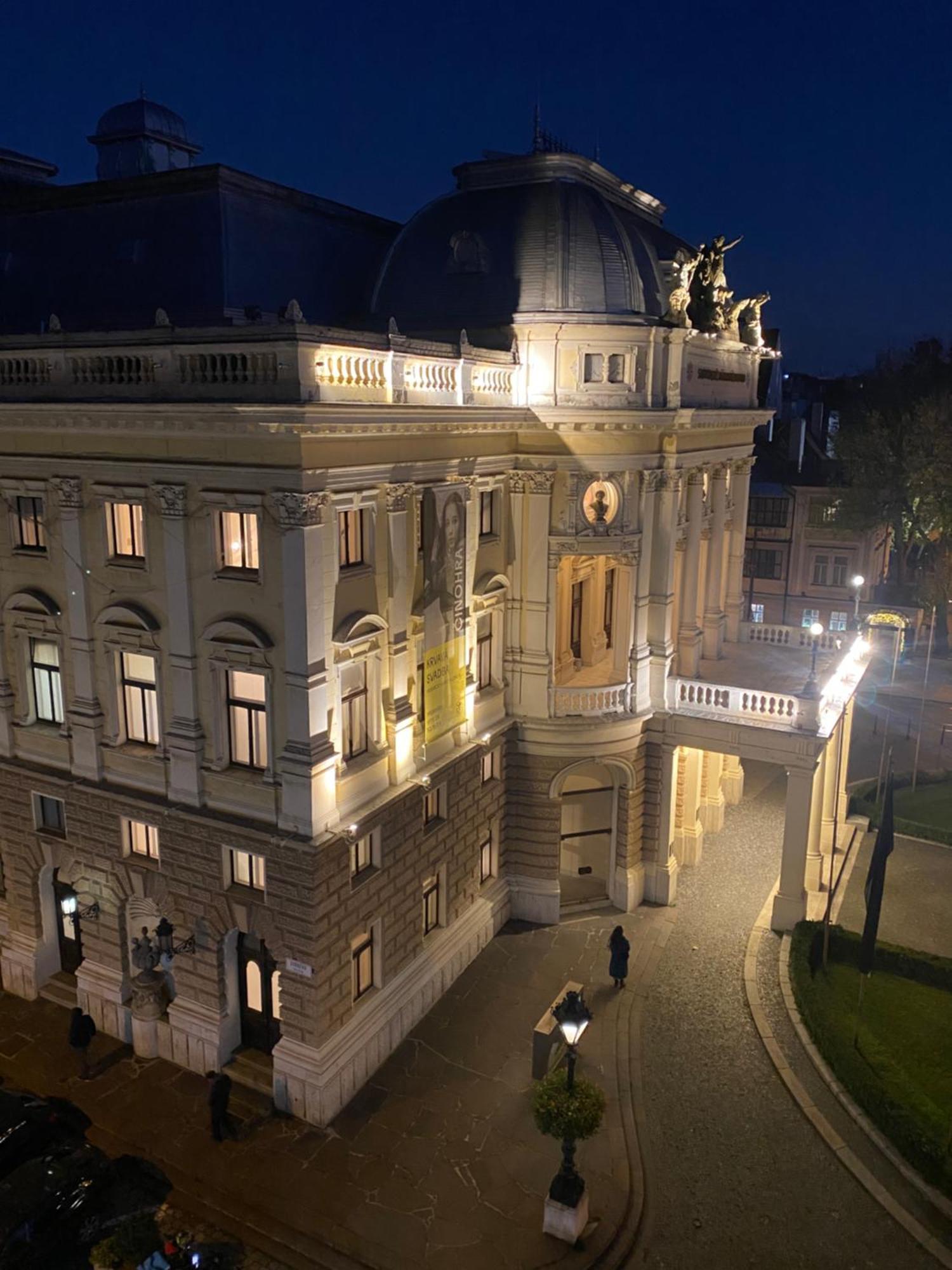 Modern Apartment In Historic City Center Old Town Братислава Екстер'єр фото
