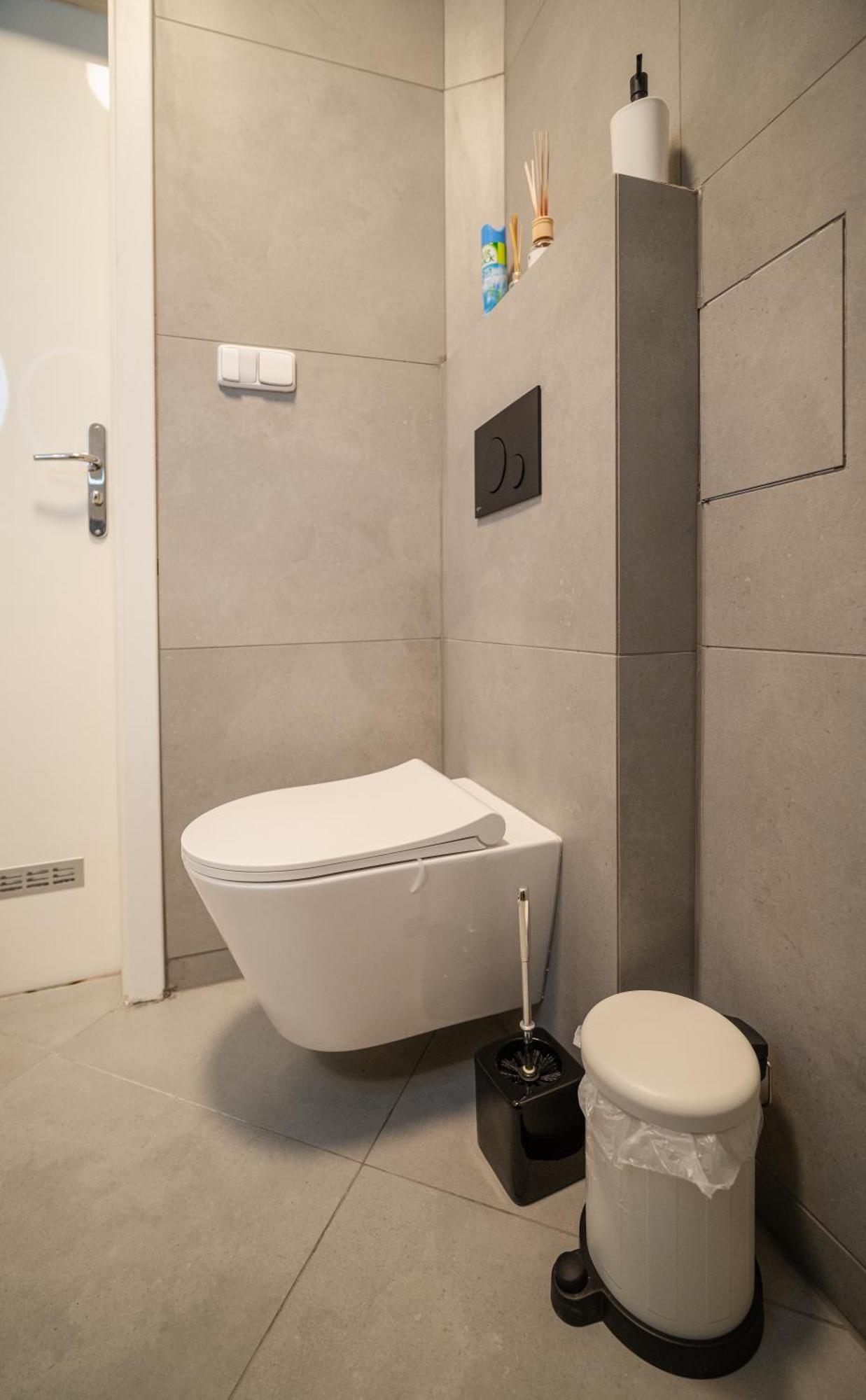 Modern Apartment In Historic City Center Old Town Братислава Екстер'єр фото